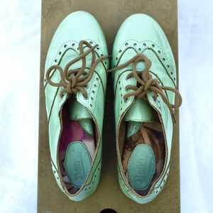 Born Shoes Ibis Baby Blue Patent
